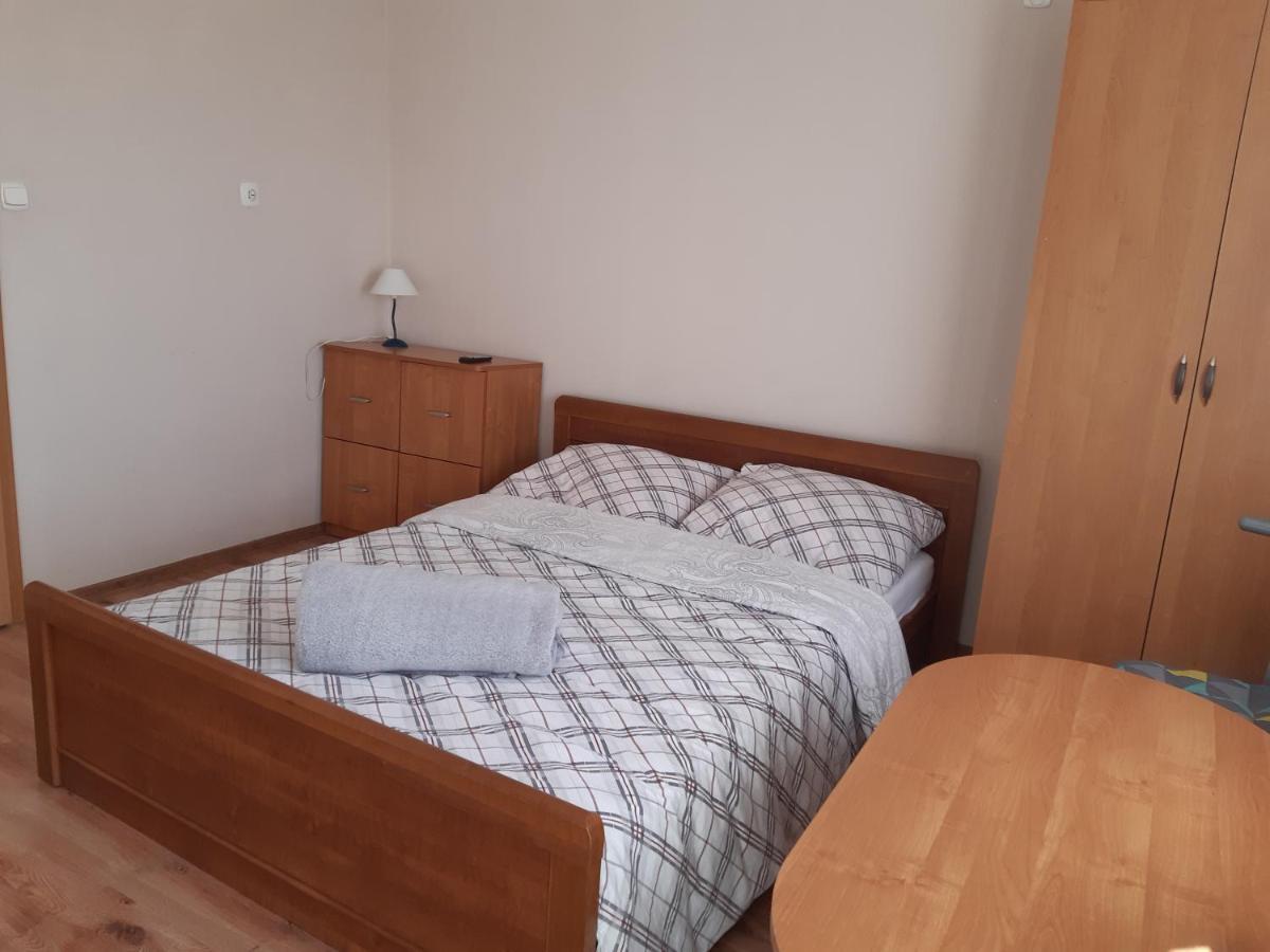Pokoje Goscinne Augustyna Łeba Exteriör bild